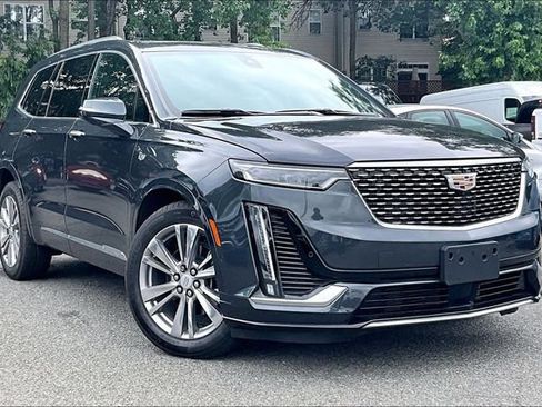 Used 2023 Cadillac XT6 Premium Luxury w/ Platinum Package AWD/4WD image 1