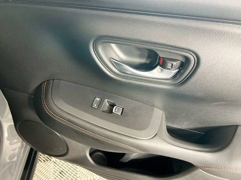 Certified 2024 Honda HR-V Sport image 32