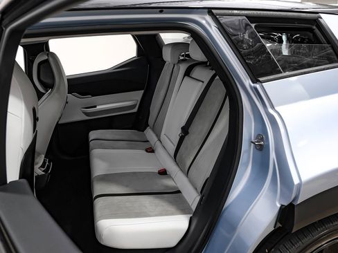 Used 2023 Fisker Ocean Extreme image 39