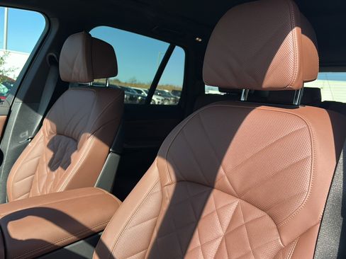 New 2026 BMW X5 xDrive40i w/ Climate Comfort Package image 11
