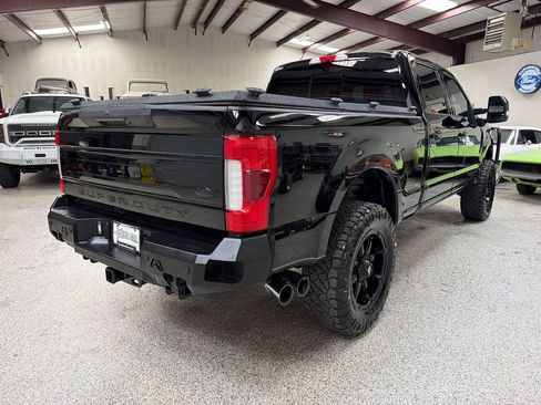 Used 2017 Ford F250 Platinum w/ Platinum Ultimate Package AWD/4WD image 7