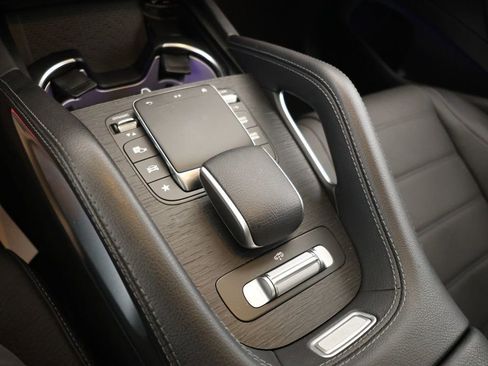 Used 2023 Mercedes-Benz GLS 580 4MATIC image 13