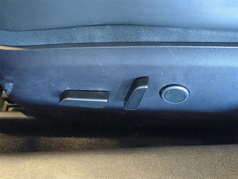 Used 2022 Tesla Model 3 Long Range image 19