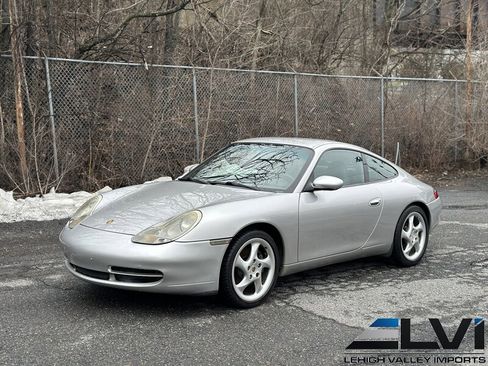 Used 2001 Porsche 911 Carrera 4 image 2