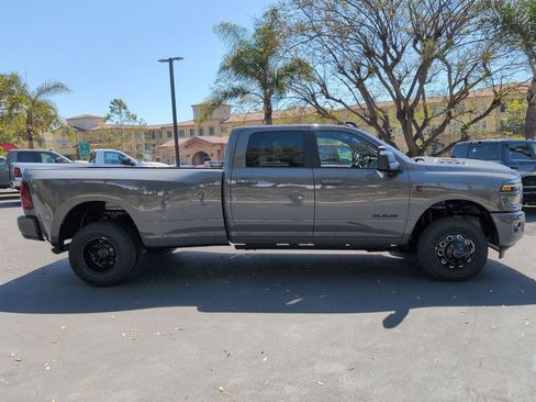 New 2026 RAM 3500 Laramie AWD/4WD image 4