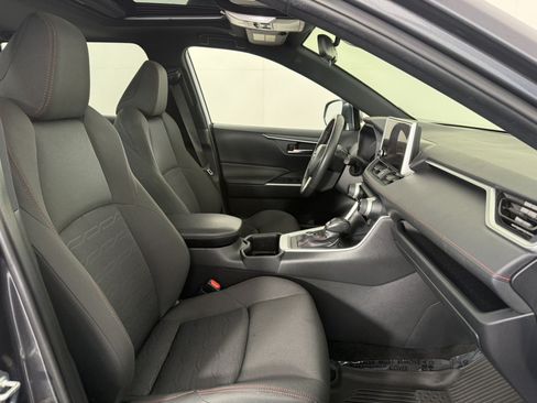 Used 2024 Toyota RAV4 SE w/ Weather & Moonroof Package AWD/4WD image 10