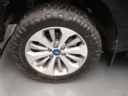 Used 2017 Ford F150 XL w/ Equipment Group 101A Mid AWD/4WD image 17