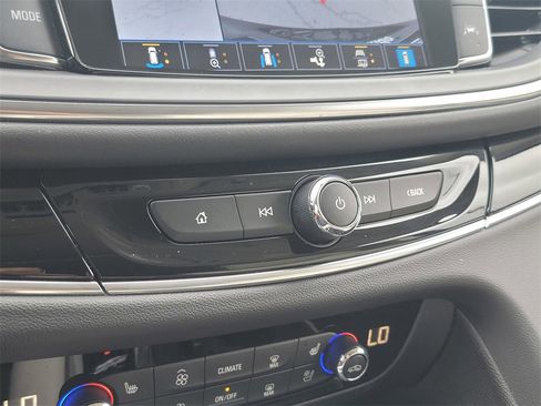 Used 2023 Buick Enclave Avenir w/ Avenir Technology Package image 29