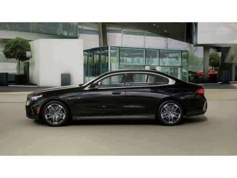 New 2027 BMW 530i xDrive w/ Premium Package AWD/4WD image 4