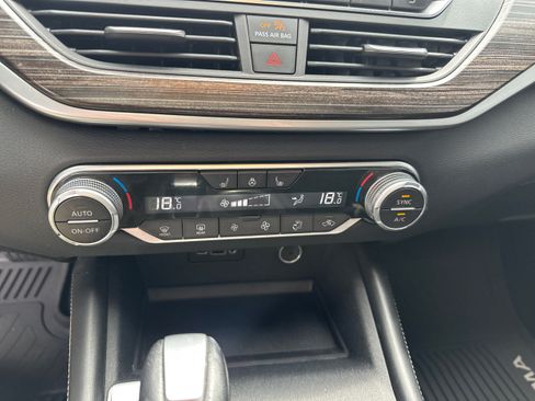 Used 2019 Nissan Altima 2.5 Platinum AWD/4WD image 32