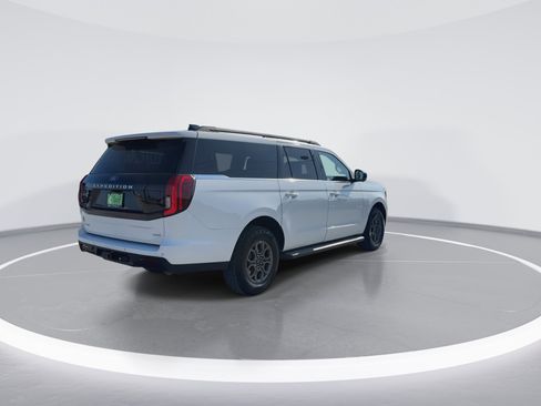 Used 2025 Ford Expedition Max Active image 8