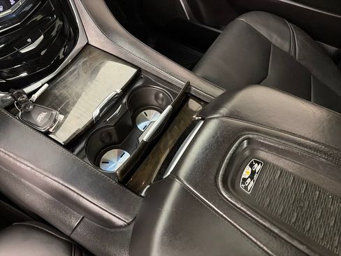 Used 2016 Cadillac Escalade Platinum AWD/4WD image 22