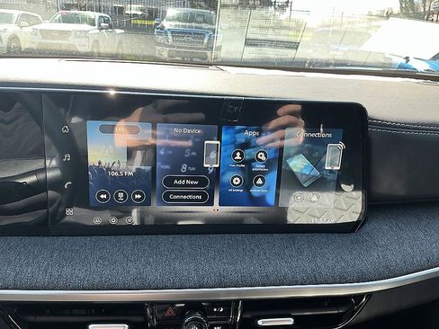 New 2026 Nissan Kicks SV image 12