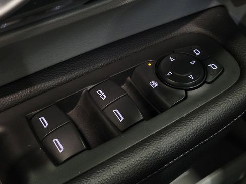 Used 2022 GMC Terrain SLT image 27