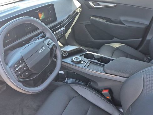New 2025 Kia EV6 Wind image 10