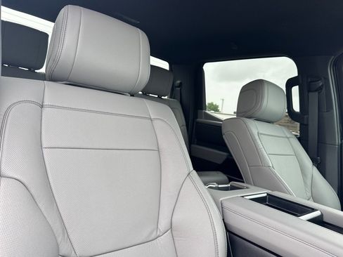 New 2026 Toyota Tundra Limited AWD/4WD image 18