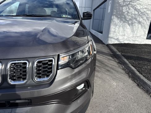 Used 2024 Jeep Compass Latitude w/ Convenience Group image 10