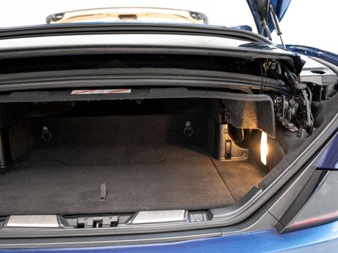 Used 2010 Ferrari California image 78