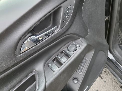 Used 2020 Chevrolet Equinox Premier image 10