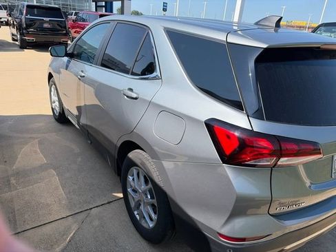 Used 2024 Chevrolet Equinox LT w/ LPO, Floor Liner Package FWD image 4