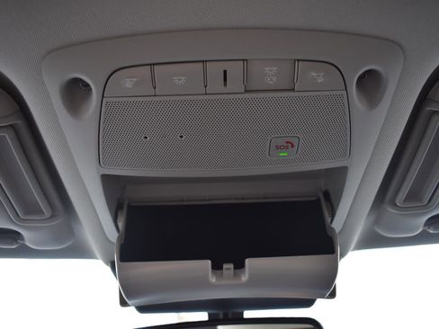 Used 2024 Nissan Armada SV image 44