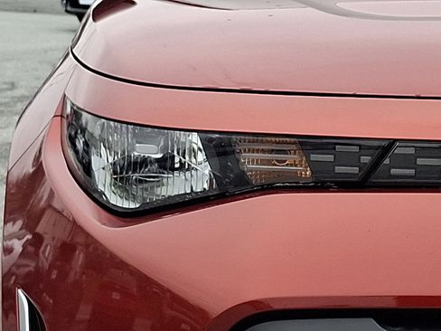 Certified 2023 Kia Soul S image 9