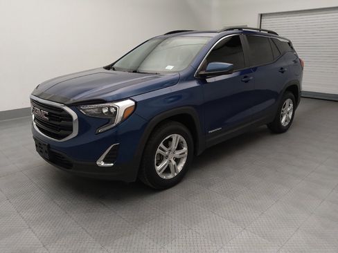 Used 2021 GMC Terrain SLE w/ Driver Convenience Package AWD/4WD image 2