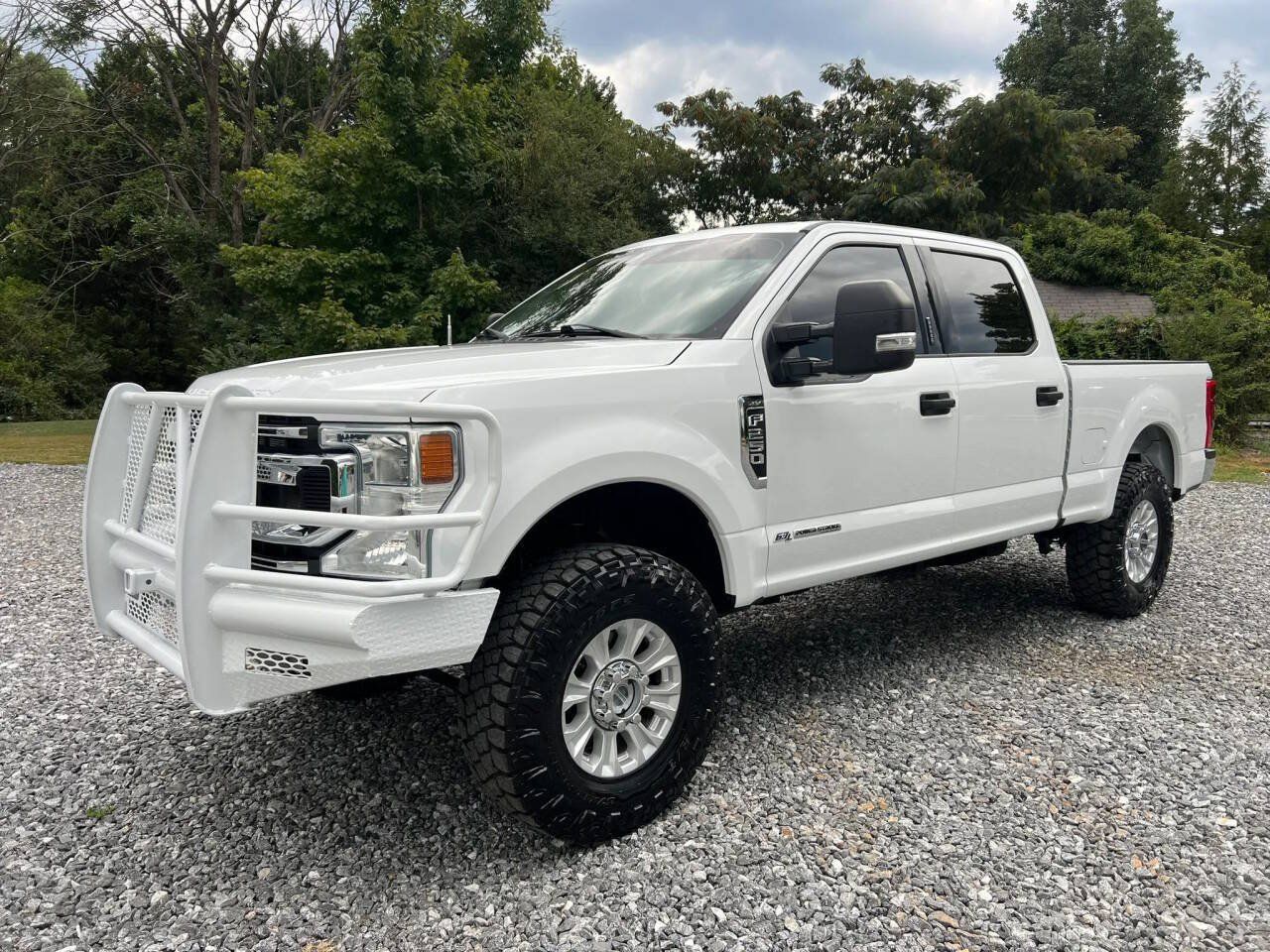 Used 2022 Ford F250 XLT w/ XLT Value Package AWD/4WD image 3