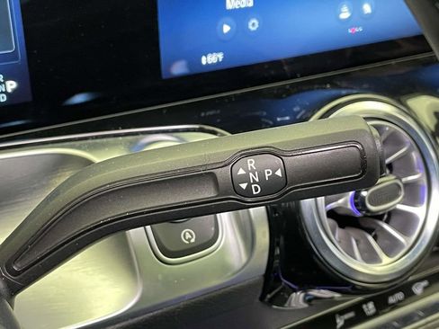 Used 2025 Mercedes-Benz GLB 35 AMG 4MATIC image 41