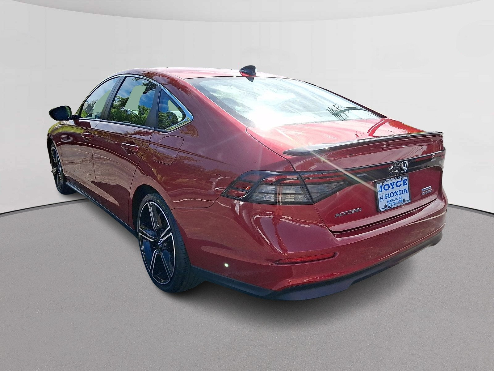Used 2024 Honda Accord Sport image 7
