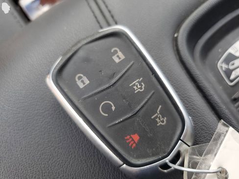 Used 2019 Cadillac Escalade Luxury AWD/4WD image 28