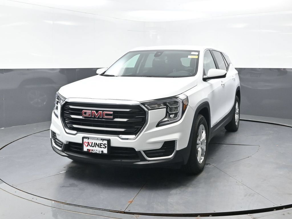 Used 2024 GMC Terrain SLE FWD image 7