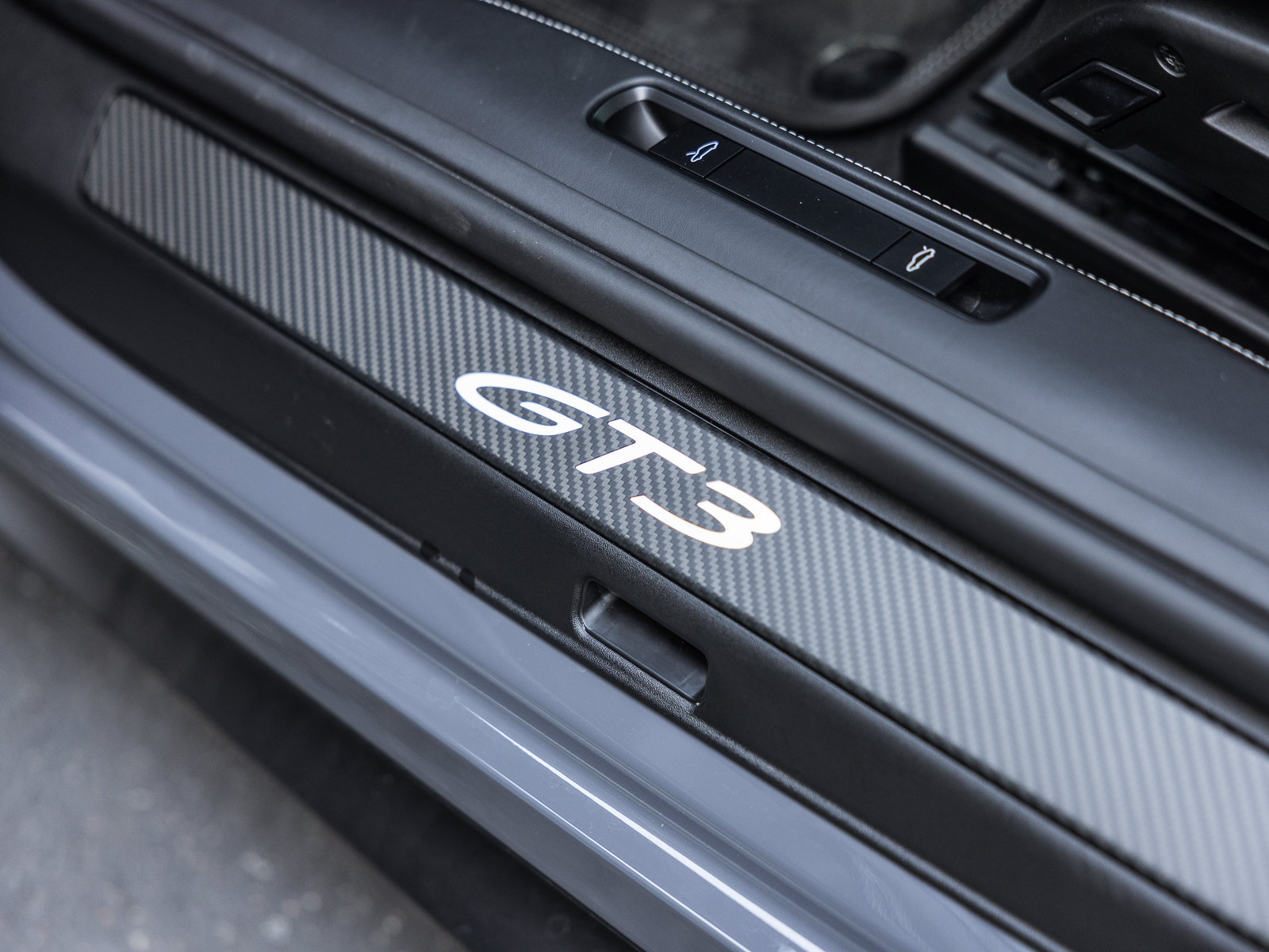 Used 2026 Porsche 911 GT3 RWD image 25