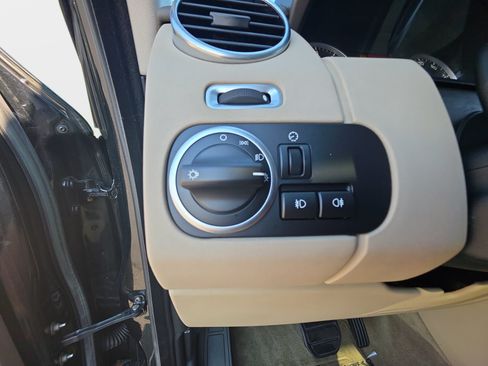 Used 2016 Land Rover LR4 HSE AWD/4WD image 25