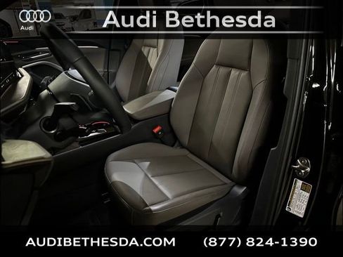 Certified 2025 Audi Q5 Premium w/ Convenience Package AWD/4WD image 14