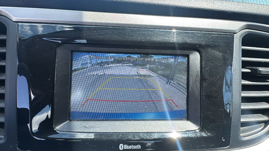 Used 2022 Hyundai Accent SE w/ Cargo Package FWD image 24