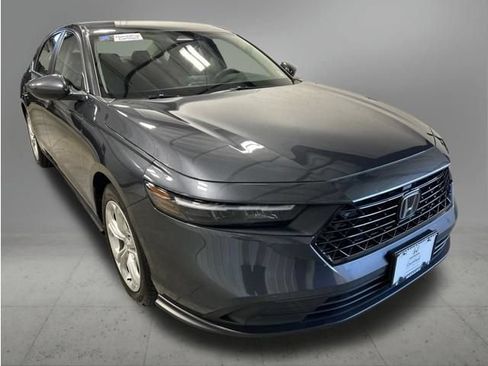 Used 2023 Honda Accord LX image 9