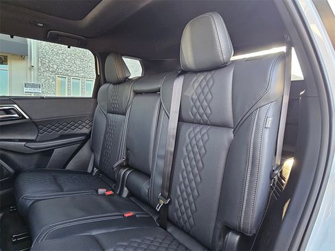 New 2025 Mitsubishi Outlander SEL Black Edition image 14