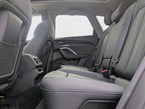 New 2025 Audi Q5 Premium Plus image 17