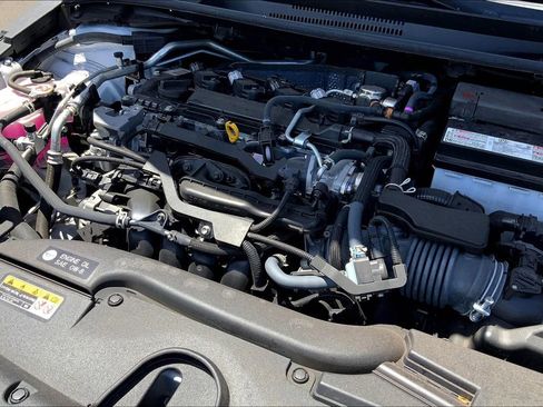 Used 2024 Toyota Corolla LE image 32