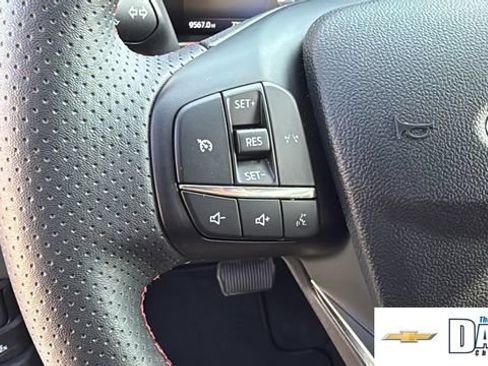 Used 2025 Ford Escape ST-Line FWD image 19