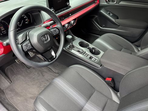 Used 2025 Honda Civic Sport image 11