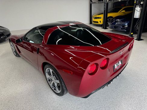 Used 2009 Chevrolet Corvette Coupe w/ Preferred Equipment Group RWD image 11