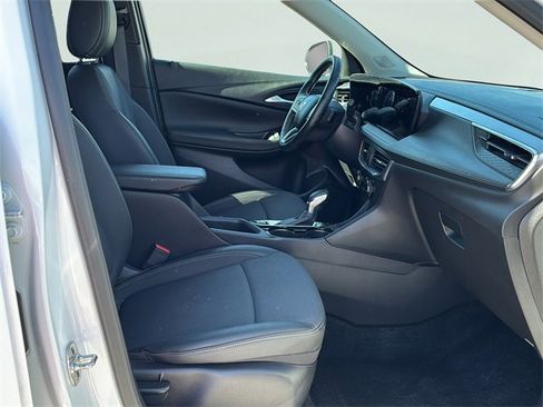 Used 2025 Buick Encore GX Preferred image 11