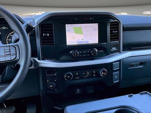 Used 2022 Ford F150 XLT image 10