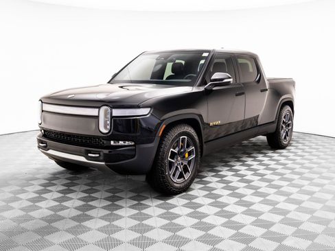 Used 2023 Rivian R1T Adventure image 1