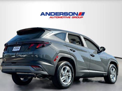 New 2026 Hyundai Tucson SE image 2