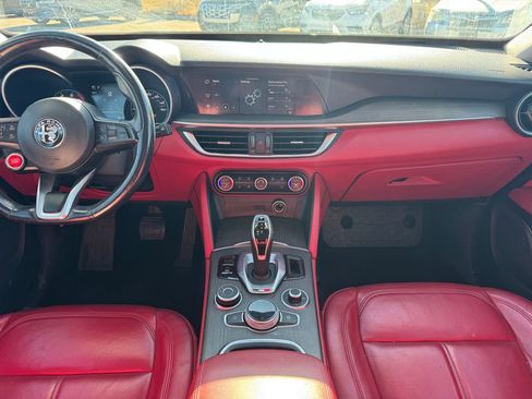 Used 2020 Alfa Romeo Stelvio Ti w/ Active Blind Spot Package image 10