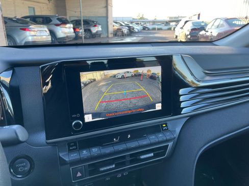 Used 2025 Toyota Camry LE image 17