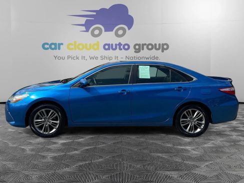 Used 2017 Toyota Camry SE FWD image 2